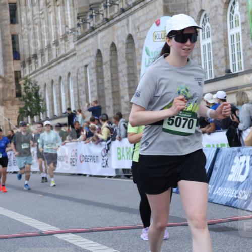 07.09.2025 - BARMER Alsterlauf Strokosch-Dieckow http://msf.ph/oto/8723922 07.09.2025 10:10:09 Ziel 2925, 4155, 4260, 4474, 4743, 4906, 4915, 5052, 5443, 5821, 8115 meine-sportfotos.de