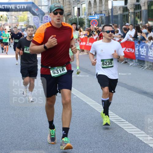 07.09.2025 - BARMER Alsterlauf Strokosch-Dieckow http://msf.ph/oto/8723941 07.09.2025 09:50:46 Ziel 2162, 2203, 2322, 2609, 2836, 2897, 3059, 3148, 3447, 3476, 3525, 3618, 3812, 3835, 4162, 4300, 4895, 4936, 4992, 5028, 5358, 5426, 5455, 5772, 5899, 6176, 8174, 8318 meine-sportfotos.de