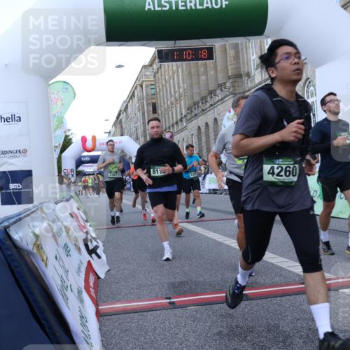 07.09.2025 - BARMER Alsterlauf Strokosch-Dieckow http://msf.ph/oto/8723942 07.09.2025 10:10:16 Ziel 2023, 2197, 2224, 2363, 2391, 3054, 4260, 4474, 4714, 4743, 4906, 4915, 5052, 5443, 6258, 8115 meine-sportfotos.de