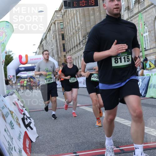 07.09.2025 - BARMER Alsterlauf Strokosch-Dieckow http://msf.ph/oto/8723944 07.09.2025 10:10:17 Ziel 2023, 2197, 2224, 2363, 2391, 3054, 4260, 4474, 4714, 4743, 4906, 4915, 5052, 5443, 6258, 8115 meine-sportfotos.de