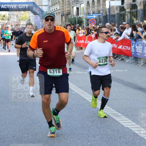 07.09.2025 - BARMER Alsterlauf Strokosch-Dieckow http://msf.ph/oto/8723949 07.09.2025 09:50:46 Ziel 2162, 2203, 2322, 2609, 2836, 2897, 3059, 3148, 3447, 3476, 3525, 3618, 3812, 3835, 4162, 4300, 4895, 4936, 4992, 5028, 5358, 5426, 5455, 5772, 5899, 6176, 8174, 8318 meine-sportfotos.de