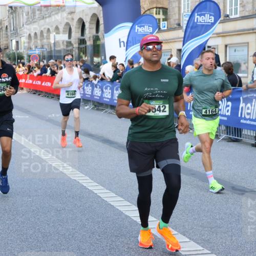 07.09.2025 - BARMER Alsterlauf Strokosch-Dieckow http://msf.ph/oto/8723959 07.09.2025 09:50:43 Ziel 2162, 2203, 2322, 2609, 2836, 2897, 2900, 2922, 3059, 3148, 3443, 3447, 3476, 3525, 3812, 3835, 4300, 4895, 4936, 4992, 5028, 5426, 5455, 5772, 5899, 6162, 6176, 8105, 8174, 8318 meine-sportfotos.de