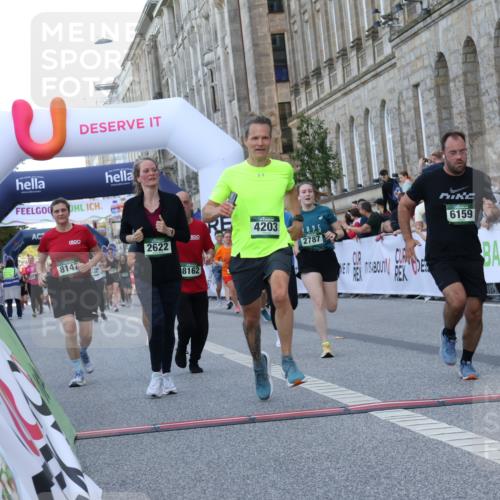 07.09.2025 - BARMER Alsterlauf Strokosch-Dieckow http://msf.ph/oto/8723964 07.09.2025 10:10:24 Ziel 2082, 2224, 2586, 2622, 2639, 2787, 2805, 3054, 4203, 4714, 4893, 4933, 4935, 6000, 6159, 8147, 8162 meine-sportfotos.de