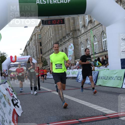 07.09.2025 - BARMER Alsterlauf Strokosch-Dieckow http://msf.ph/oto/8723969 07.09.2025 10:10:25 Ziel 2082, 2224, 2586, 2622, 2639, 2787, 2805, 3054, 4203, 4714, 4893, 4933, 4935, 5778, 5780, 6000, 6159, 8147, 8162 meine-sportfotos.de