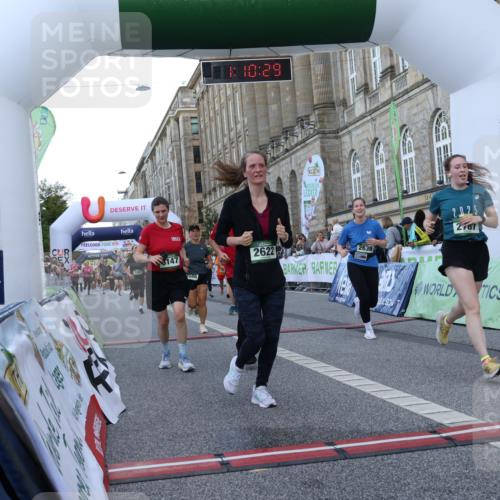 07.09.2025 - BARMER Alsterlauf Strokosch-Dieckow http://msf.ph/oto/8723976 07.09.2025 10:10:27 Ziel 2082, 2469, 2586, 2622, 2639, 2787, 2805, 3549, 4203, 4838, 4893, 4933, 4935, 5778, 5780, 5896, 6000, 6159, 8147, 8162 meine-sportfotos.de