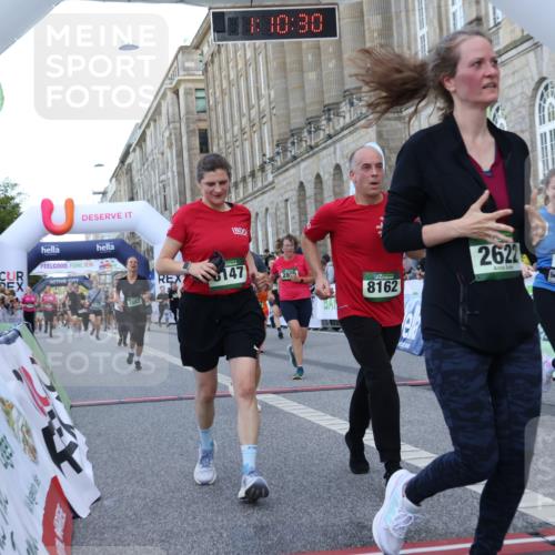 07.09.2025 - BARMER Alsterlauf Strokosch-Dieckow http://msf.ph/oto/8723979 07.09.2025 10:10:28 Ziel 2082, 2469, 2586, 2622, 2639, 2787, 2805, 2907, 3549, 4203, 4554, 4838, 4893, 4933, 4935, 5778, 5780, 5896, 6000, 6159, 8147, 8162 meine-sportfotos.de