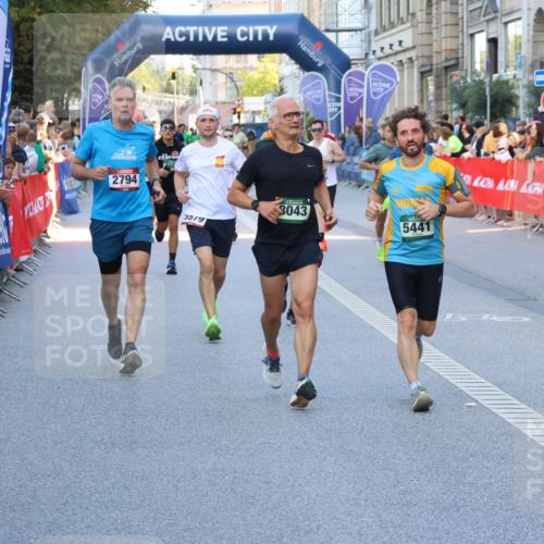 07.09.2025 - BARMER Alsterlauf Strokosch-Dieckow http://msf.ph/oto/8723985 07.09.2025 09:50:37 Ziel 2162, 2203, 2322, 2478, 2683, 2836, 2897, 2900, 2922, 3147, 3148, 3255, 3314, 3443, 3476, 3510, 3518, 3525, 3749, 3812, 3835, 4499, 4573, 4835, 4936, 4992, 5028, 5316, 5426, 5455, 5661, 5772, 5899, 6107, 6162, 6176, 8105, 8174, 8318 meine-sportfotos.de