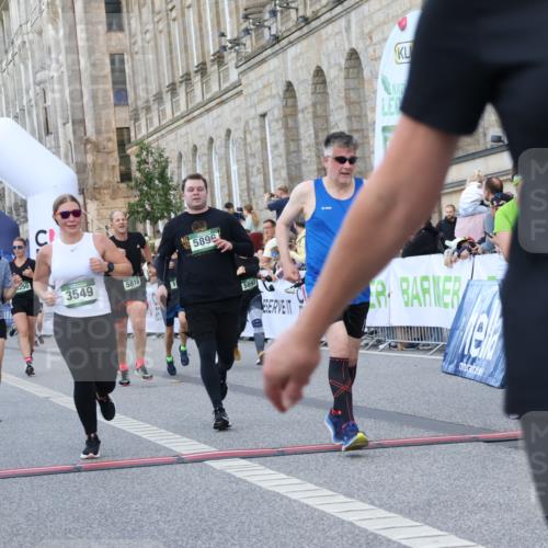 07.09.2025 - BARMER Alsterlauf Strokosch-Dieckow http://msf.ph/oto/8723994 07.09.2025 10:10:32 Ziel 1160, 2082, 2469, 2586, 2639, 2787, 2805, 2865, 2895, 2907, 3250, 3549, 4099, 4302, 4554, 4622, 4838, 4893, 4933, 4935, 5176, 5778, 5780, 5816, 5893, 5896, 8147, 8162 meine-sportfotos.de