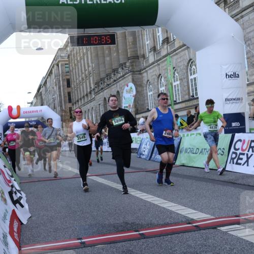 07.09.2025 - BARMER Alsterlauf Strokosch-Dieckow http://msf.ph/oto/8723999 07.09.2025 10:10:34 Ziel 1160, 2082, 2469, 2805, 2865, 2895, 2907, 3250, 3549, 3756, 3757, 4099, 4202, 4302, 4554, 4622, 4838, 4893, 4933, 4935, 5176, 5285, 5652, 5778, 5780, 5816, 5893, 5896, 8463 meine-sportfotos.de