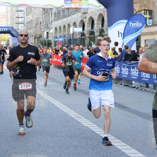 07.09.2025 - BARMER Alsterlauf Strokosch-Dieckow http://msf.ph/oto/8724001 07.09.2025 09:50:34 Ziel 2162, 2203, 2478, 2683, 2897, 2900, 2922, 3147, 3148, 3255, 3314, 3443, 3510, 3518, 3525, 3623, 3749, 3835, 4499, 4573, 4835, 4936, 5028, 5316, 5661, 5899, 6107, 6162, 6176, 8105 meine-sportfotos.de