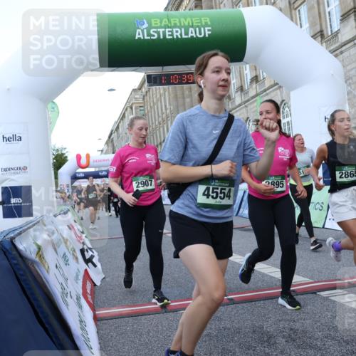 07.09.2025 - BARMER Alsterlauf Strokosch-Dieckow http://msf.ph/oto/8724012 07.09.2025 10:10:38 Ziel 1160, 2469, 2865, 2895, 2907, 3250, 3470, 3549, 3756, 3757, 3758, 4058, 4099, 4202, 4302, 4554, 4622, 4667, 4838, 5176, 5285, 5652, 5816, 5829, 5879, 5893, 5896, 8423, 8463 meine-sportfotos.de