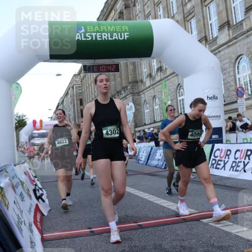 07.09.2025 - BARMER Alsterlauf Strokosch-Dieckow http://msf.ph/oto/8724020 07.09.2025 10:10:41 Ziel 1160, 1188, 2352, 2474, 2632, 2865, 2895, 3145, 3250, 3469, 3470, 3756, 3757, 3758, 4058, 4099, 4202, 4291, 4302, 4622, 4667, 5176, 5285, 5319, 5652, 5816, 5829, 5879, 5893, 8423, 8463 meine-sportfotos.de