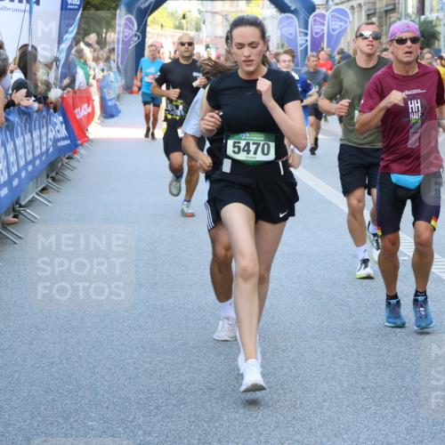 07.09.2025 - BARMER Alsterlauf Strokosch-Dieckow http://msf.ph/oto/8724021 07.09.2025 09:50:31 Ziel 2162, 2203, 2478, 2683, 2897, 2900, 2922, 3147, 3148, 3255, 3314, 3411, 3443, 3510, 3518, 3525, 3623, 3749, 3835, 4499, 4573, 4835, 4936, 5028, 5316, 5383, 5661, 6107, 6162, 6176, 8105 meine-sportfotos.de