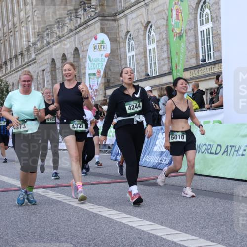 07.09.2025 - BARMER Alsterlauf Strokosch-Dieckow http://msf.ph/oto/8724080 07.09.2025 10:11:09 Ziel 2091, 2116, 2422, 2558, 3606, 3687, 3700, 4137, 4244, 4261, 4313, 4321, 4373, 4615, 4796, 4912, 4913, 5010, 5624, 5703, 5988, 8078, 8079, 8471 meine-sportfotos.de
