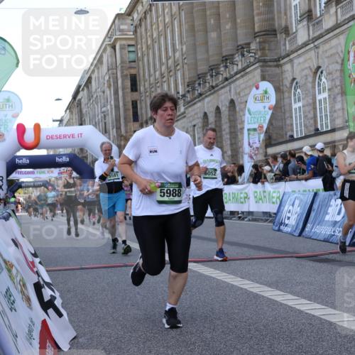 07.09.2025 - BARMER Alsterlauf Strokosch-Dieckow http://msf.ph/oto/8724096 07.09.2025 10:11:16 Ziel 2116, 2460, 3043, 3044, 3094, 3600, 3647, 4261, 4615, 4912, 4913, 5419, 5581, 5624, 5988, 6052, 8340 meine-sportfotos.de
