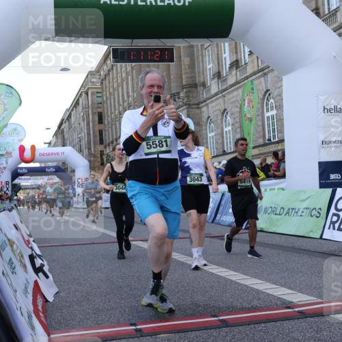 07.09.2025 - BARMER Alsterlauf Strokosch-Dieckow http://msf.ph/oto/8724107 07.09.2025 10:11:19 Ziel 2116, 2460, 3043, 3044, 3094, 3600, 3647, 4239, 4261, 4380, 4381, 4515, 5419, 5581, 5988, 6052, 8340 meine-sportfotos.de