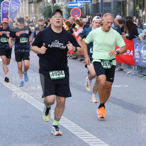 07.09.2025 - BARMER Alsterlauf Strokosch-Dieckow http://msf.ph/oto/8724131 07.09.2025 09:50:18 Ziel 2122, 2794, 3158, 3175, 3255, 3314, 3411, 3510, 3518, 3623, 3858, 3896, 4160, 4164, 4336, 4499, 4663, 5018, 5316, 5318, 5383, 5425, 5441, 5579, 5642, 5661, 6235, 8043, 8240, 8249, 8250 meine-sportfotos.de