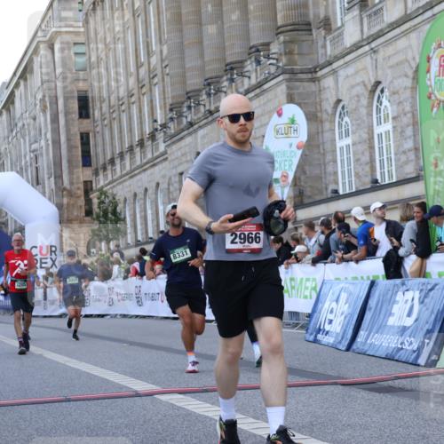 07.09.2025 - BARMER Alsterlauf Strokosch-Dieckow http://msf.ph/oto/8724133 07.09.2025 10:11:29 Ziel 2057, 2438, 2966, 3205, 4239, 4380, 4381, 4515, 5197, 8330, 8331, 8404 meine-sportfotos.de