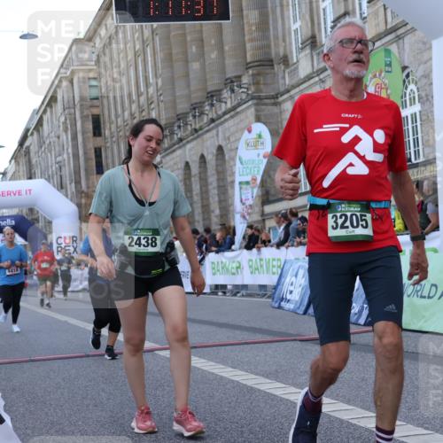 07.09.2025 - BARMER Alsterlauf Strokosch-Dieckow http://msf.ph/oto/8724151 07.09.2025 10:11:35 Ziel 2057, 2438, 3205, 3350, 4127, 4418, 5197, 5201, 6191, 8330, 8331, 8404 meine-sportfotos.de