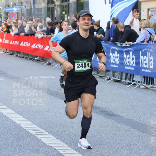 07.09.2025 - BARMER Alsterlauf Strokosch-Dieckow http://msf.ph/oto/8724152 07.09.2025 09:50:15 Ziel 2122, 2794, 2985, 3158, 3175, 3195, 3320, 3411, 3623, 3858, 3896, 4160, 4164, 4336, 4663, 5018, 5318, 5383, 5425, 5441, 5579, 5642, 6133, 6235, 8043, 8240, 8249, 8250 meine-sportfotos.de