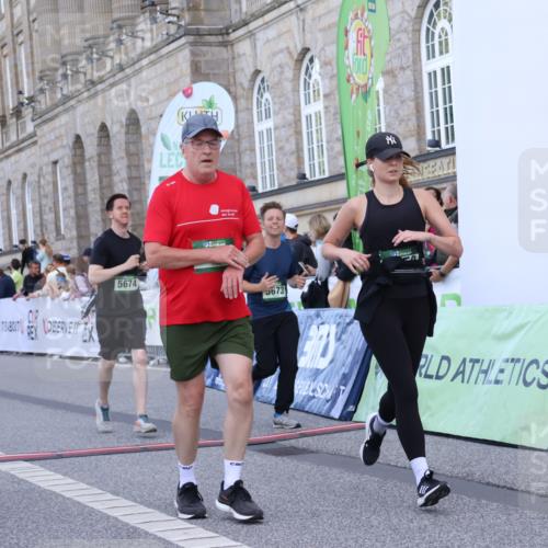 07.09.2025 - BARMER Alsterlauf Strokosch-Dieckow http://msf.ph/oto/8724160 07.09.2025 10:11:42 Ziel 2754, 3350, 3485, 3791, 4127, 4418, 5201, 5544, 5673, 5674, 6191, 8356 meine-sportfotos.de