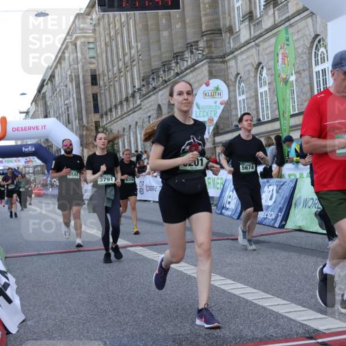 07.09.2025 - BARMER Alsterlauf Strokosch-Dieckow http://msf.ph/oto/8724161 07.09.2025 10:11:43 Ziel 2754, 3350, 3485, 3791, 4127, 5201, 5544, 5673, 5674, 5808, 6191, 8356 meine-sportfotos.de
