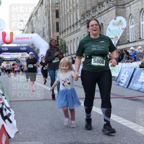 07.09.2025 - BARMER Alsterlauf Strokosch-Dieckow http://msf.ph/oto/8724177 07.09.2025 10:11:52 Ziel 2754, 2860, 2915, 3089, 3164, 5808 meine-sportfotos.de