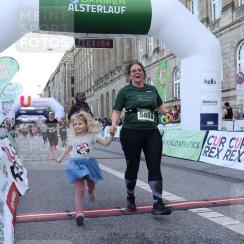 07.09.2025 - BARMER Alsterlauf Strokosch-Dieckow http://msf.ph/oto/8724180 07.09.2025 10:11:52 Ziel 2754, 2860, 2915, 3089, 3164, 5808 meine-sportfotos.de
