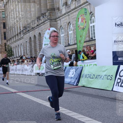 07.09.2025 - BARMER Alsterlauf Strokosch-Dieckow http://msf.ph/oto/8724191 07.09.2025 10:11:58 Ziel 2300, 2860, 2915, 3089, 3526, 3732, 3828, 4045, 4846, 6124 meine-sportfotos.de