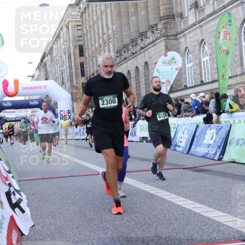 07.09.2025 - BARMER Alsterlauf Strokosch-Dieckow http://msf.ph/oto/8724209 07.09.2025 10:12:05 Ziel 2283, 2300, 2772, 3393, 3398, 3526, 3732, 3783, 3828, 4045, 4376, 4491, 4846, 5166, 6124 meine-sportfotos.de