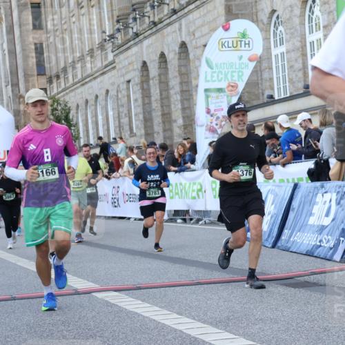 07.09.2025 - BARMER Alsterlauf Strokosch-Dieckow http://msf.ph/oto/8724217 07.09.2025 10:12:09 Ziel 2283, 2300, 2772, 2820, 2934, 3393, 3398, 3783, 3828, 3867, 4045, 4376, 4491, 5166, 5448, 5649, 5650, 6124, 6130, 6144, 6180, 8264 meine-sportfotos.de
