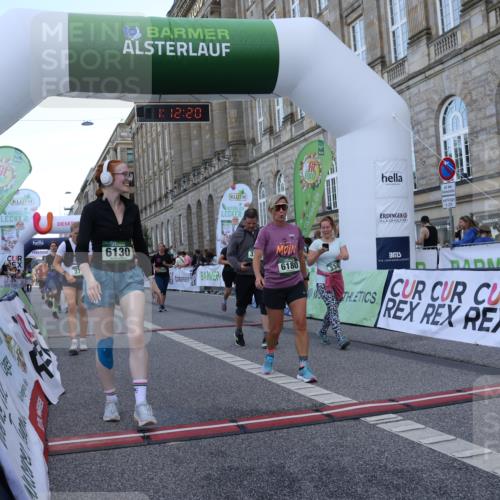 07.09.2025 - BARMER Alsterlauf Strokosch-Dieckow http://msf.ph/oto/8724246 07.09.2025 10:12:19 Ziel 2293, 2820, 2846, 2847, 2934, 3327, 3348, 3349, 3366, 3367, 3692, 3792, 3867, 4415, 4970, 5418, 5448, 5758, 5760, 6008, 6130, 6144, 6180, 8038, 8039, 8126, 8264 meine-sportfotos.de