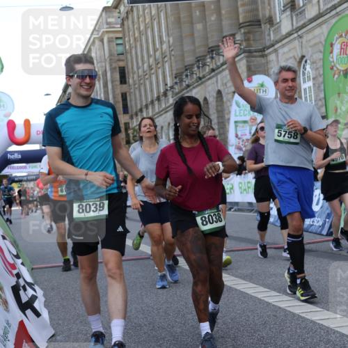 07.09.2025 - BARMER Alsterlauf Strokosch-Dieckow http://msf.ph/oto/8724263 07.09.2025 10:12:24 Ziel 2293, 2846, 2847, 3126, 3327, 3366, 3367, 3613, 3614, 3692, 4415, 4518, 4970, 5175, 5214, 5418, 5613, 5614, 5638, 5758, 5760, 6008, 6009, 8038, 8039, 8126, 8145 meine-sportfotos.de