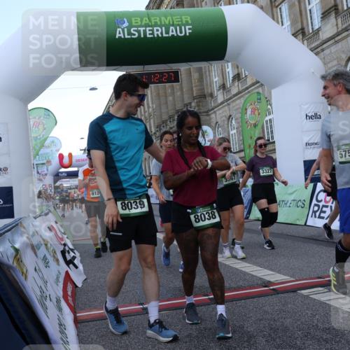 07.09.2025 - BARMER Alsterlauf Strokosch-Dieckow http://msf.ph/oto/8724269 07.09.2025 10:12:25 Ziel 2293, 2846, 2847, 3126, 3327, 3366, 3367, 3613, 3614, 3692, 4415, 4518, 4899, 4970, 5175, 5214, 5418, 5613, 5614, 5638, 5758, 5760, 6008, 6009, 8038, 8039, 8126, 8145 meine-sportfotos.de