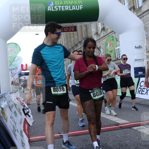 07.09.2025 - BARMER Alsterlauf Strokosch-Dieckow http://msf.ph/oto/8724271 07.09.2025 10:12:26 Ziel 2171, 2293, 2846, 2847, 3126, 3327, 3366, 3367, 3613, 3614, 4193, 4415, 4518, 4899, 4970, 5175, 5214, 5418, 5613, 5614, 5638, 5758, 5760, 6009, 8038, 8039, 8126, 8145 meine-sportfotos.de