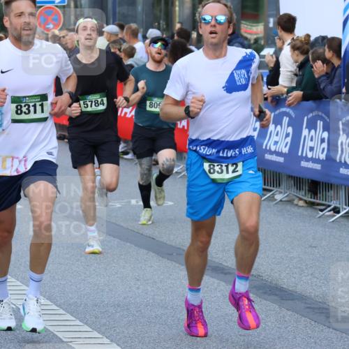 07.09.2025 - BARMER Alsterlauf Strokosch-Dieckow http://msf.ph/oto/8724290 07.09.2025 09:49:45 Ziel 2301, 2484, 2629, 2918, 3030, 3032, 3404, 3579, 3819, 4043, 4308, 4326, 4426, 4535, 4826, 4924, 5091, 5230, 5428, 5460, 5722, 6290, 6311, 8262, 8377, 8418, 8419 meine-sportfotos.de