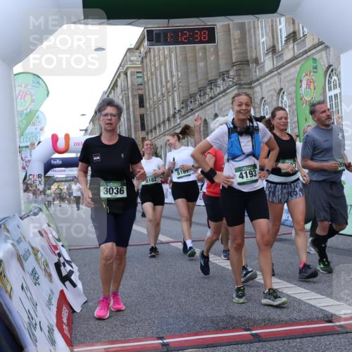 07.09.2025 - BARMER Alsterlauf Strokosch-Dieckow http://msf.ph/oto/8724292 07.09.2025 10:12:37 Ziel 2171, 2200, 2599, 2995, 3036, 3444, 3445, 3446, 4193, 4264, 4899, 5410, 5813, 5827, 5911, 5956, 6323, 8181, 8182, 8498 meine-sportfotos.de