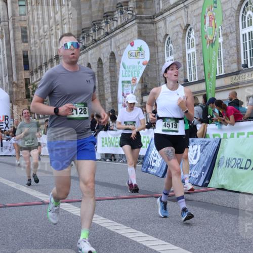 07.09.2025 - BARMER Alsterlauf Strokosch-Dieckow http://msf.ph/oto/8724324 07.09.2025 10:12:50 Ziel 2128, 2226, 2331, 2942, 3302, 3471, 3990, 4101, 4519, 4561, 4616, 4694, 4702, 5630, 6126, 6310, 8228, 8229 meine-sportfotos.de