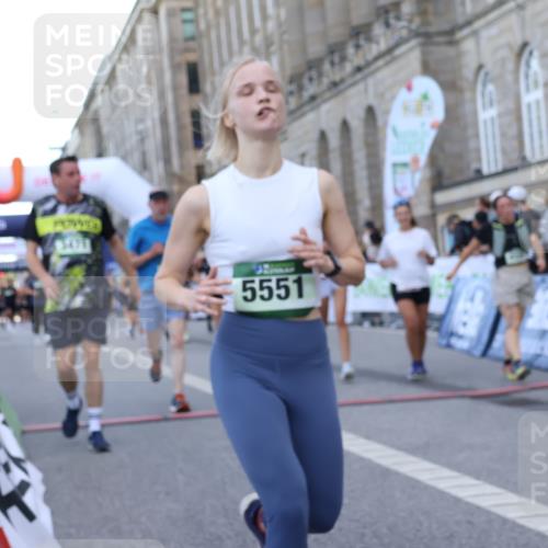 07.09.2025 - BARMER Alsterlauf Strokosch-Dieckow http://msf.ph/oto/8724335 07.09.2025 10:12:54 Ziel 2128, 2226, 3471, 3990, 4101, 4413, 4519, 4561, 4616, 4694, 4702, 4829, 5401, 5492, 5630, 6199, 6200, 8028, 8170, 8228, 8229 meine-sportfotos.de