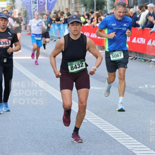 07.09.2025 - BARMER Alsterlauf Strokosch-Dieckow http://msf.ph/oto/8724337 07.09.2025 09:49:39 Ziel 1029, 2301, 2402, 2484, 2629, 2889, 2918, 3030, 3404, 3567, 3818, 4043, 4308, 4426, 4481, 4535, 4678, 4826, 5091, 5230, 5460, 5499, 5823, 6290, 8207, 8418 meine-sportfotos.de