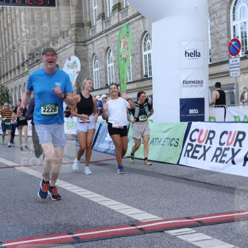 07.09.2025 - BARMER Alsterlauf Strokosch-Dieckow http://msf.ph/oto/8724341 07.09.2025 10:12:55 Ziel 2226, 3228, 3471, 3706, 3990, 4101, 4413, 4561, 4616, 4694, 4702, 4829, 5401, 5492, 6199, 6200, 8028, 8170, 8228, 8229 meine-sportfotos.de