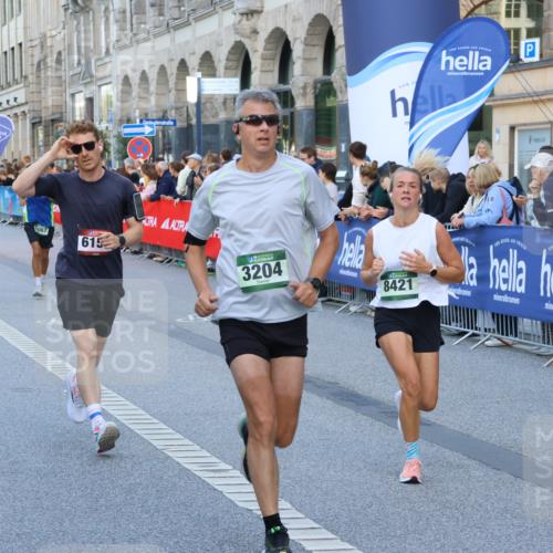 07.09.2025 - BARMER Alsterlauf Strokosch-Dieckow http://msf.ph/oto/8724349 07.09.2025 09:49:36 Ziel 1029, 2147, 2301, 2402, 2629, 2881, 2889, 2918, 3030, 3404, 3567, 3818, 4043, 4308, 4426, 4481, 4535, 4678, 4826, 5091, 5230, 5499, 5823, 6290, 8207, 8418 meine-sportfotos.de