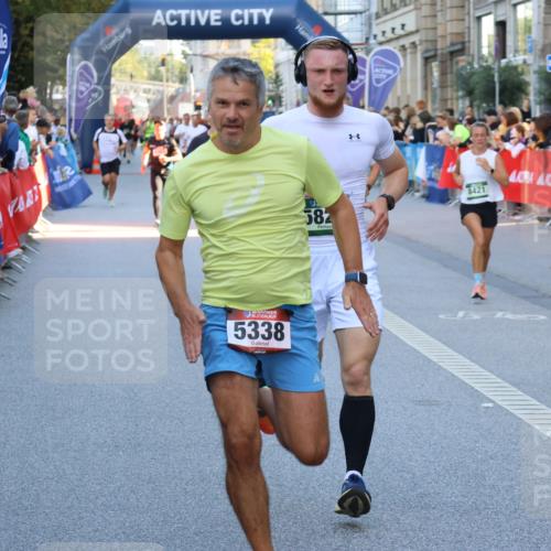07.09.2025 - BARMER Alsterlauf Strokosch-Dieckow http://msf.ph/oto/8724364 07.09.2025 09:49:32 Ziel 1029, 2147, 2301, 2402, 2629, 2881, 2889, 2918, 3404, 3567, 3818, 4308, 4426, 4481, 4535, 4637, 4678, 4826, 5091, 5187, 5230, 5499, 5784, 5823, 5870, 6290, 8092, 8207, 8418 meine-sportfotos.de