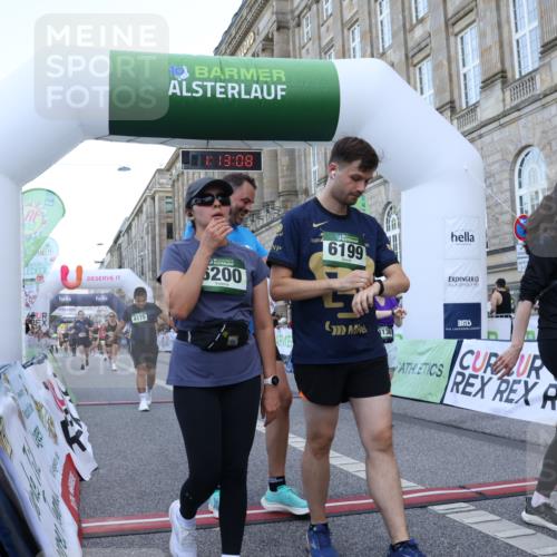 07.09.2025 - BARMER Alsterlauf Strokosch-Dieckow http://msf.ph/oto/8724369 07.09.2025 10:13:06 Ziel 3096, 3228, 3448, 3706, 3873, 3880, 3973, 4100, 4136, 4175, 4280, 4792, 5401, 5897, 6199, 6200 meine-sportfotos.de