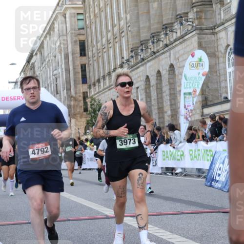 07.09.2025 - BARMER Alsterlauf Strokosch-Dieckow http://msf.ph/oto/8724380 07.09.2025 10:13:11 Ziel 2432, 2462, 3448, 3486, 3873, 3880, 3973, 4100, 4175, 4280, 4792, 4852, 5732, 5865, 5897, 8046, 8058, 8060, 8061, 8125, 8357 meine-sportfotos.de