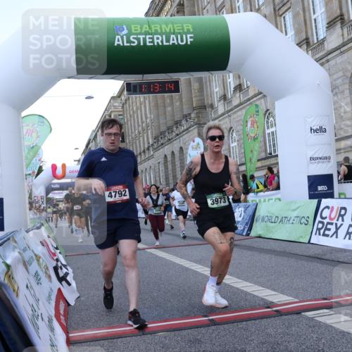 07.09.2025 - BARMER Alsterlauf Strokosch-Dieckow http://msf.ph/oto/8724383 07.09.2025 10:13:12 Ziel 2041, 2432, 2462, 3182, 3448, 3486, 3880, 3973, 4280, 4792, 4852, 5732, 5865, 5897, 8046, 8058, 8060, 8061, 8125, 8357 meine-sportfotos.de