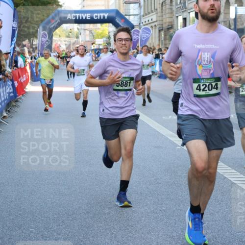07.09.2025 - BARMER Alsterlauf Strokosch-Dieckow http://msf.ph/oto/8724399 07.09.2025 09:49:28 Ziel 1029, 2147, 2164, 2402, 2881, 2889, 2918, 3567, 3818, 4426, 4481, 4535, 4637, 4678, 4826, 5091, 5187, 5230, 5499, 5784, 5823, 5870, 8092, 8207, 8311, 8312 meine-sportfotos.de