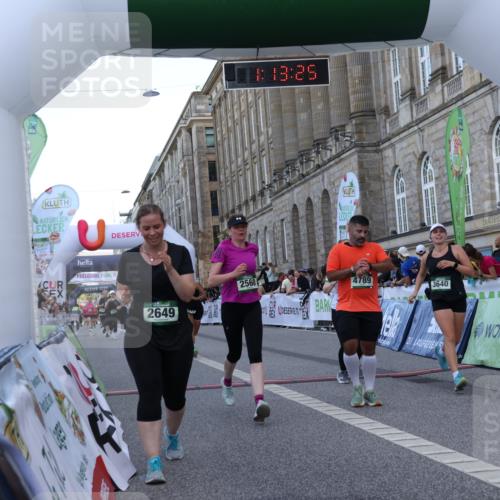 07.09.2025 - BARMER Alsterlauf Strokosch-Dieckow http://msf.ph/oto/8724418 07.09.2025 10:13:24 Ziel 2007, 2041, 2049, 2560, 2649, 2707, 3182, 3353, 3580, 3640, 4397, 4571, 4572, 4789, 5919 meine-sportfotos.de