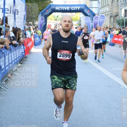 07.09.2025 - BARMER Alsterlauf Strokosch-Dieckow http://msf.ph/oto/8724449 07.09.2025 09:49:19 Ziel 2147, 2164, 2881, 4363, 4637, 5067, 5187, 5784, 5823, 5825, 5870, 8092, 8311, 8312, 8432 meine-sportfotos.de