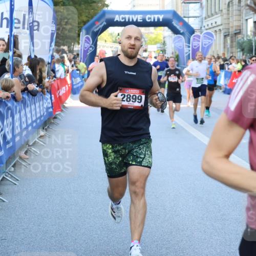 07.09.2025 - BARMER Alsterlauf Strokosch-Dieckow http://msf.ph/oto/8724455 07.09.2025 09:49:19 Ziel 2147, 2164, 2881, 4363, 4637, 5067, 5187, 5784, 5823, 5825, 5870, 8092, 8311, 8312, 8432 meine-sportfotos.de